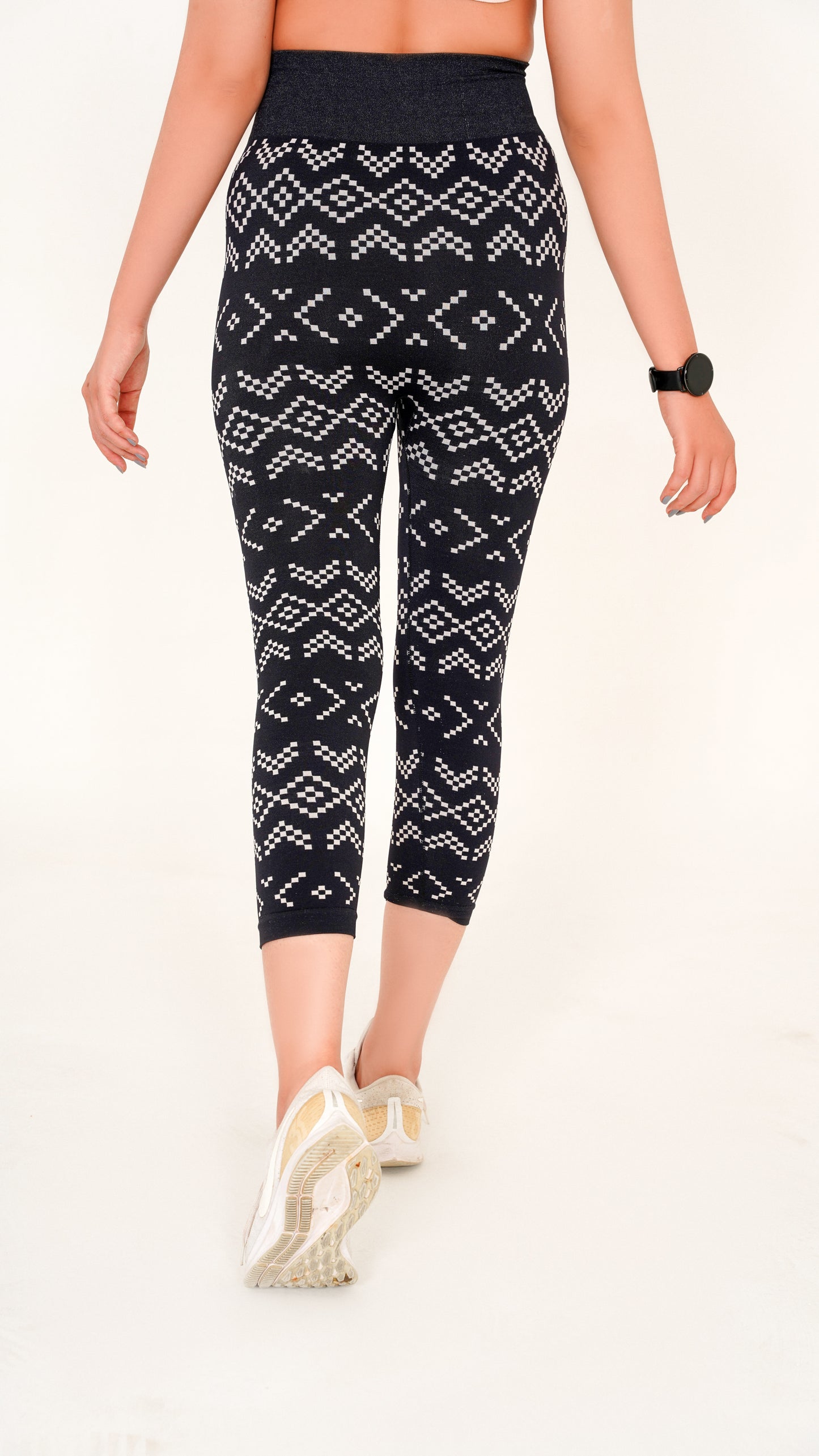 GeoNoir Seamless Leggings