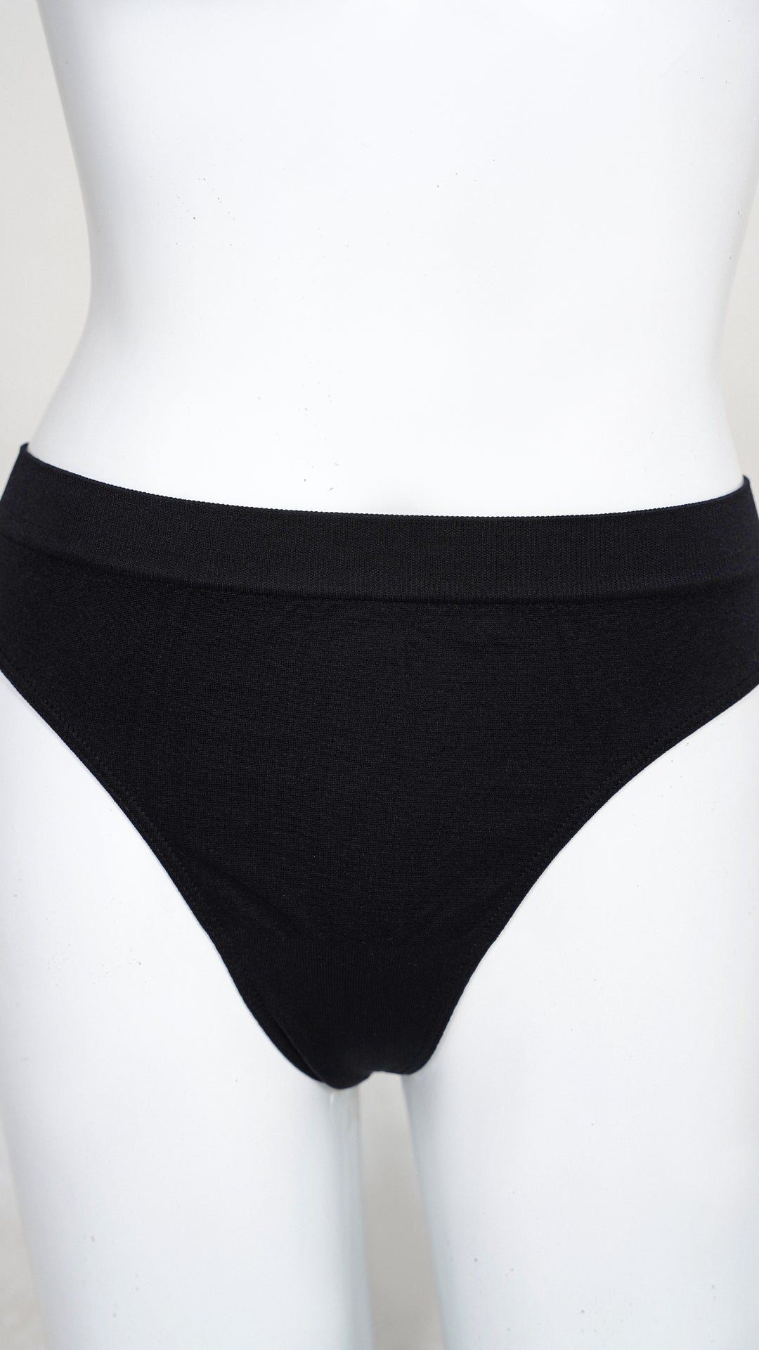 Drop-Needle Seamless Thong