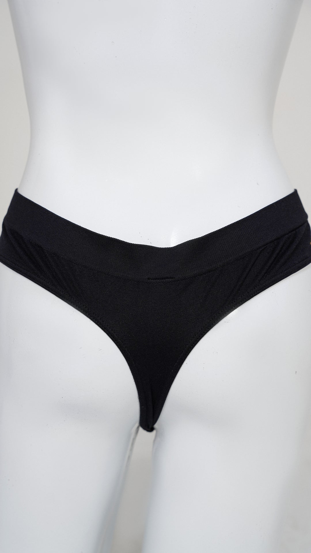 Drop-Needle Seamless Thong