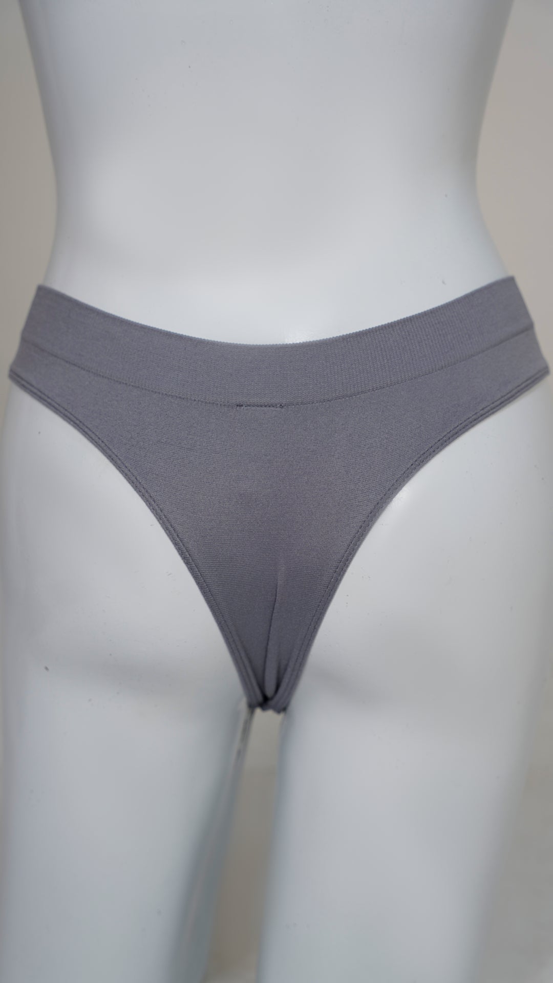 Drop-Needle Seamless Thong