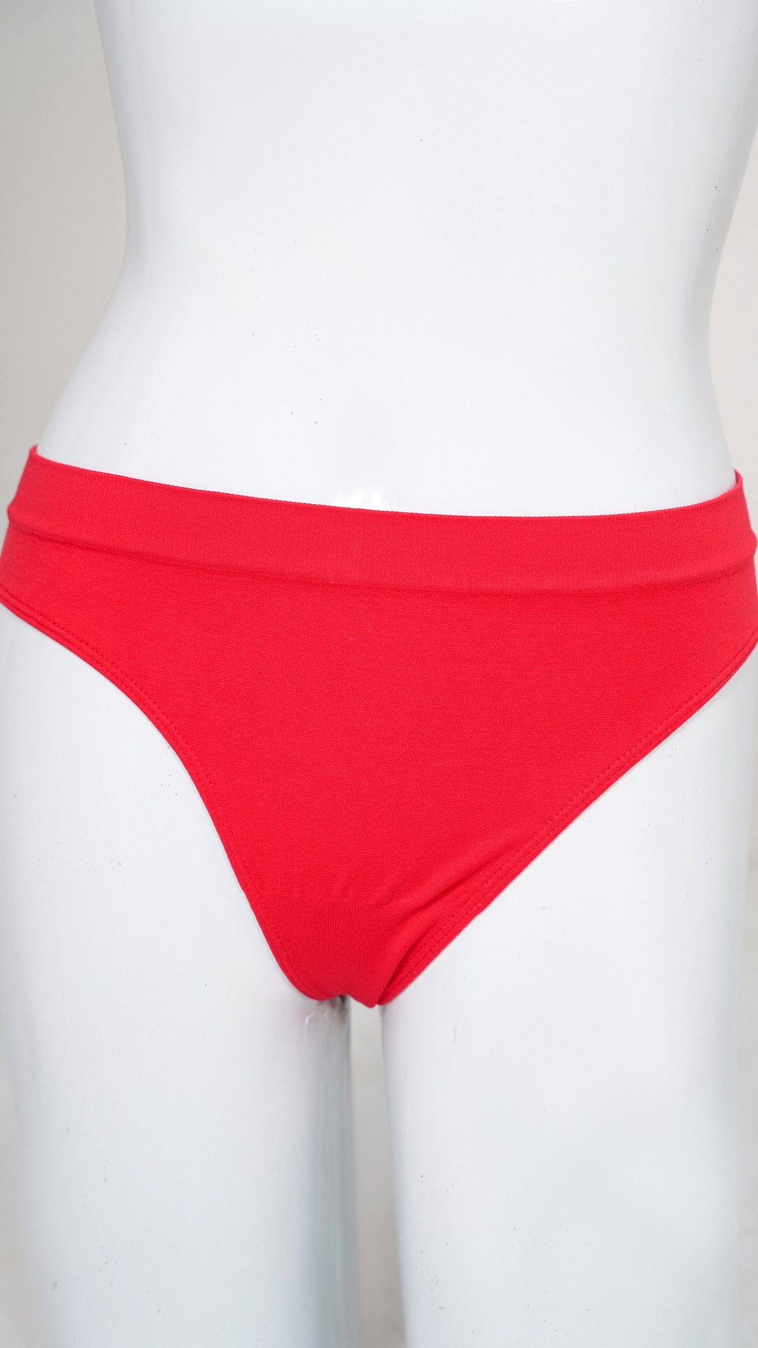 Drop-Needle Seamless Thong