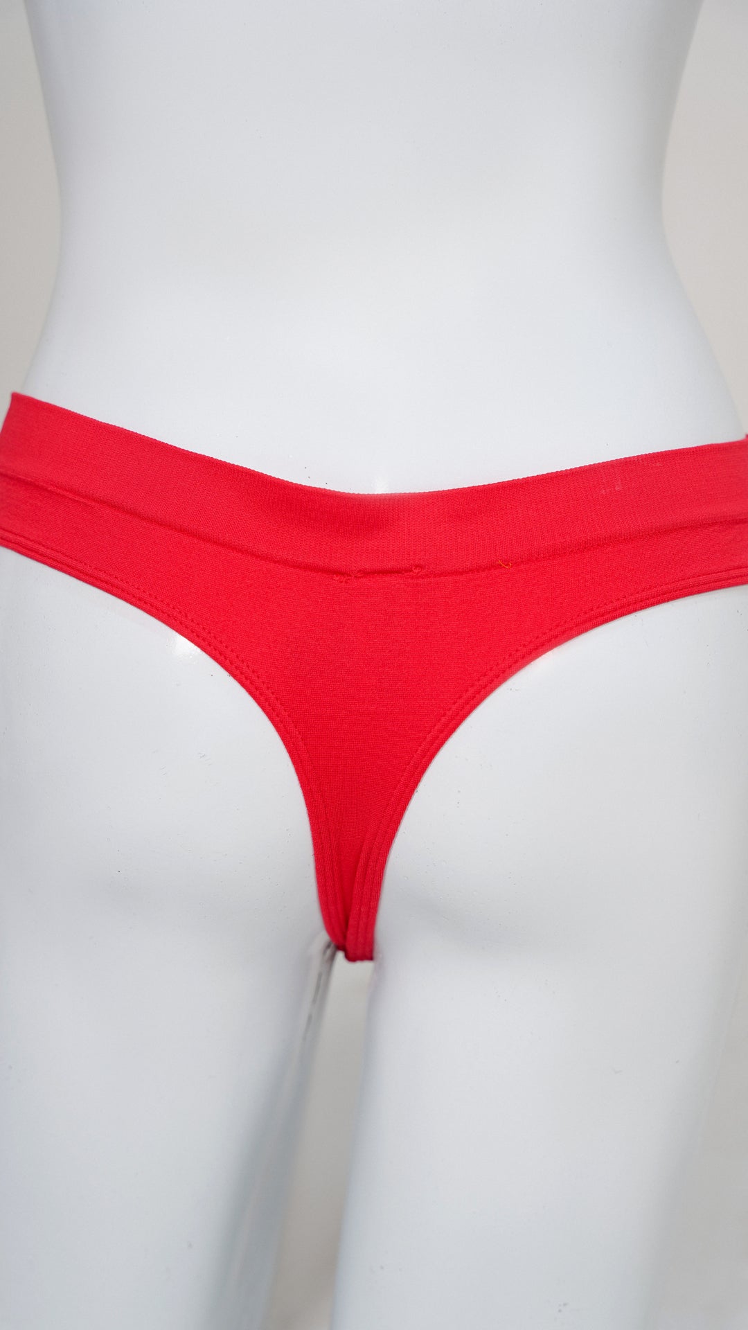 Drop-Needle Seamless Thong